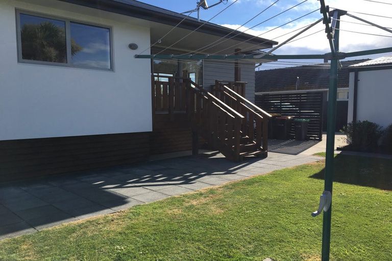 Photo of property in 51 Niven Street, Avondale, Christchurch, 8061