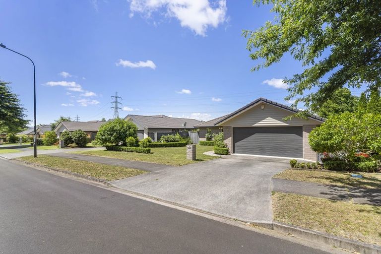 Photo of property in 12 Silkwood Crescent, Karaka, Papakura, 2113