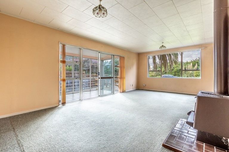 Photo of property in 37 Rangiuru Road, Otaki Beach, Otaki, 5512