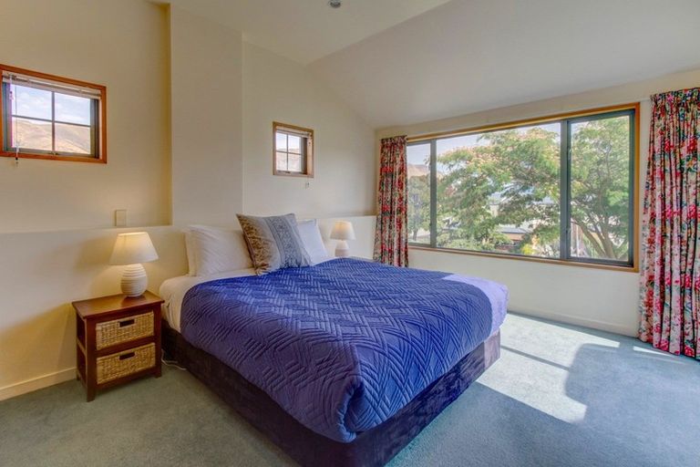 Photo of property in 22 Tenby Street, Wanaka, 9305