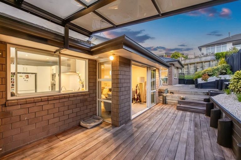 Photo of property in 18 Steamer Road, Silverdale, 0932