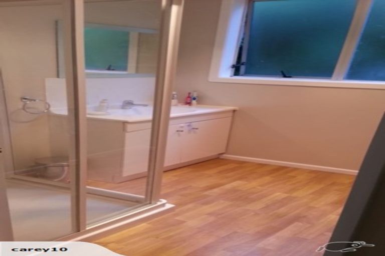 Photo of property in 80c Airlie Road, Plimmerton, Porirua, 5026