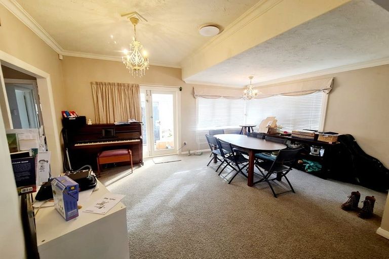 Photo of property in 43 Bauchop Road, Waterloo, Lower Hutt, 5011