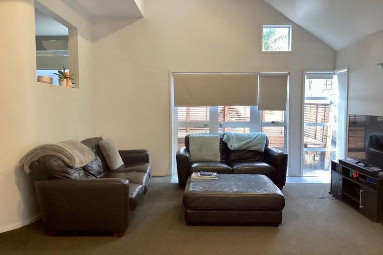 Photo of property in 6 Channel View Road, Campbells Bay, Auckland, 0630