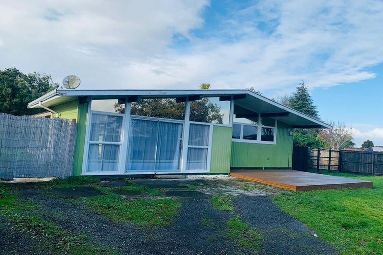 Photo of property in 14 Cargill Street, Papakura, 2110