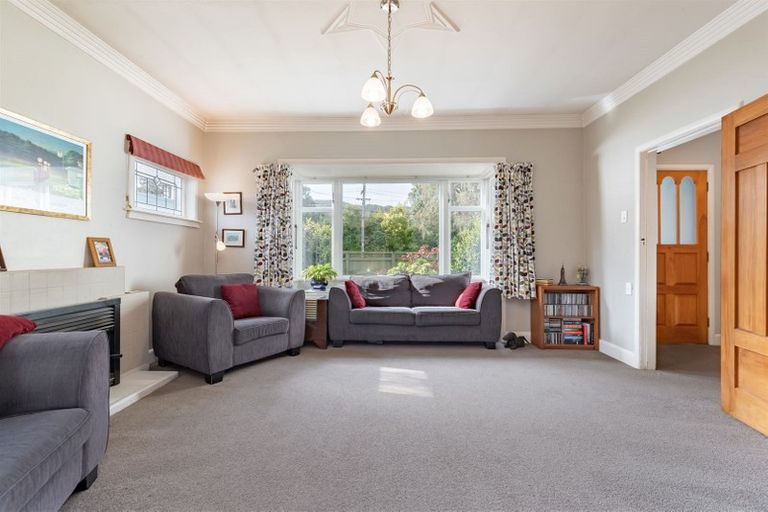 Photo of property in 51 Pohutukawa Street, Woburn, Lower Hutt, 5010