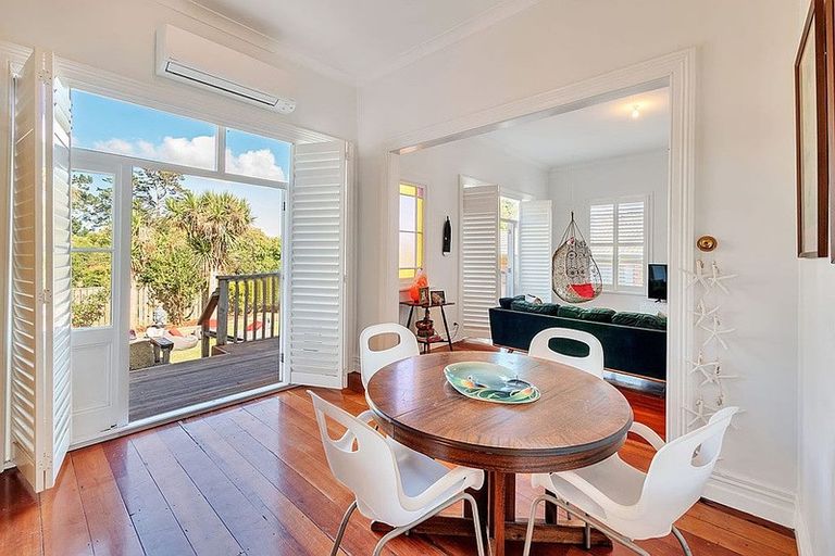 Photo of property in 23 Kowhai Street, Helensville, 0800