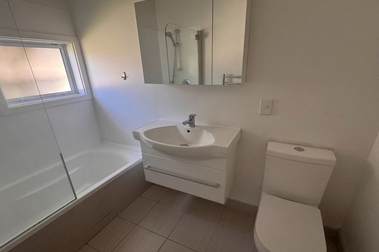 Photo of property in 52 Mays Road, St Albans, Christchurch, 8052