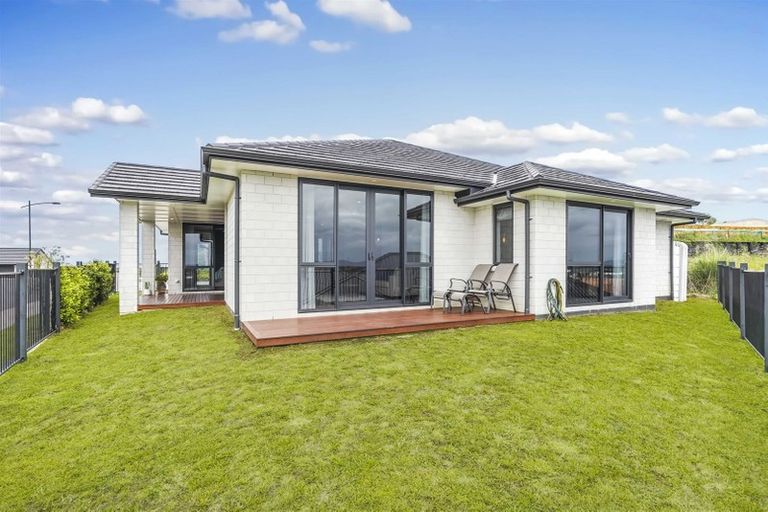 Photo of property in 26 Drower Glen, Flagstaff, Hamilton, 3210