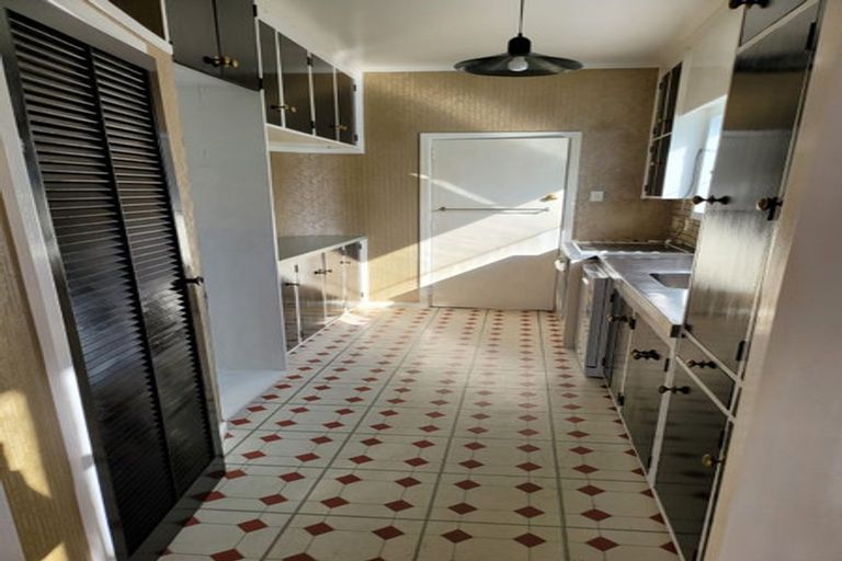 Photo of property in 10 Lucy Road, Bluff Hill, Napier, 4110