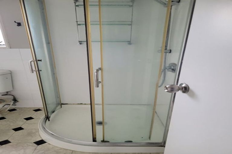 Photo of property in 1/39 Seabrook Avenue, New Lynn, Auckland, 0600
