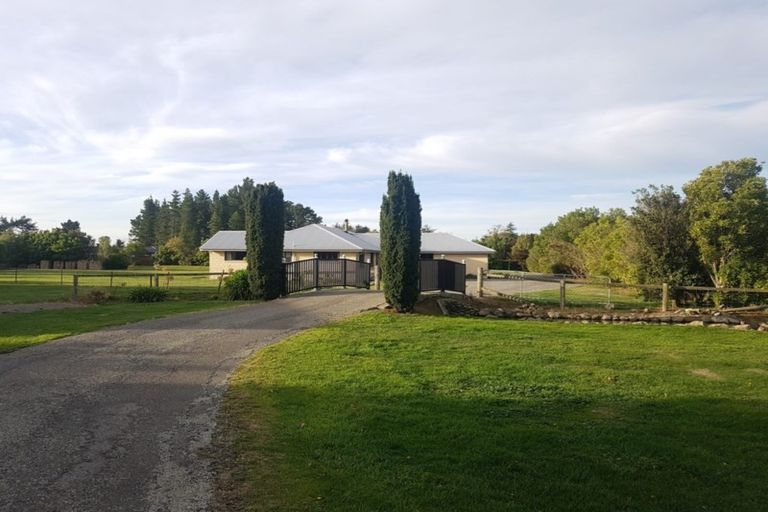 Photo of property in 33 Waterbridge Way, Rolleston, 7614