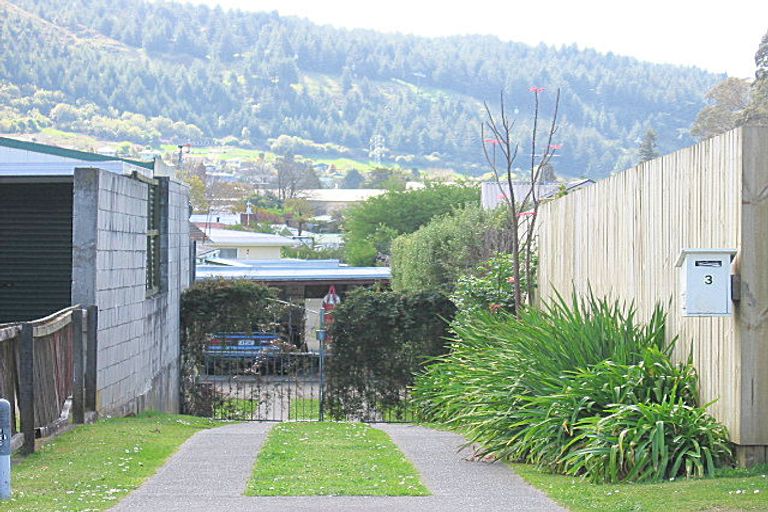 Photo of property in 3 Tania Crescent, Western Heights, Rotorua, 3015