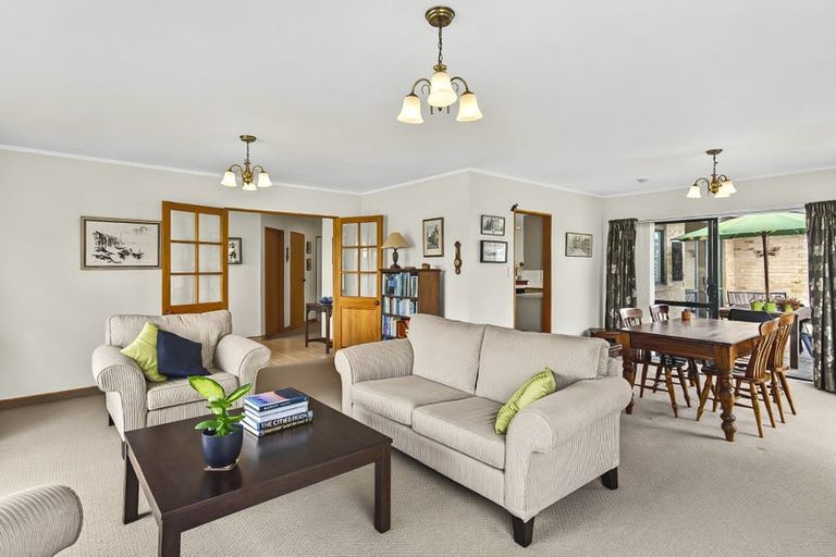 Photo of property in 44 Hadleigh Court, Paraparaumu, 5032