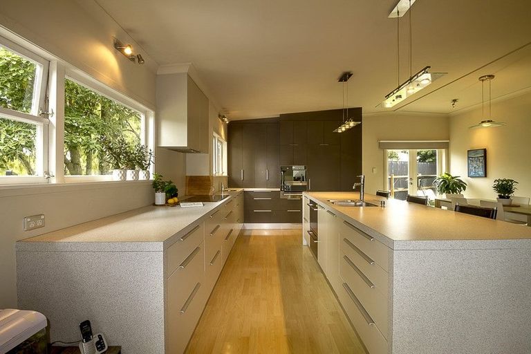 Photo of property in 12 Kent Crescent, Awapuni, Palmerston North, 4412