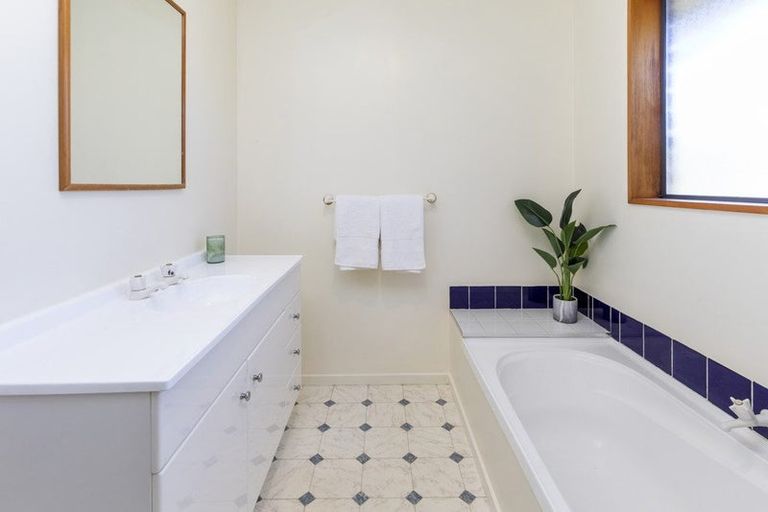 Photo of property in 25 Panckhurst Drive, Woodend, 7610