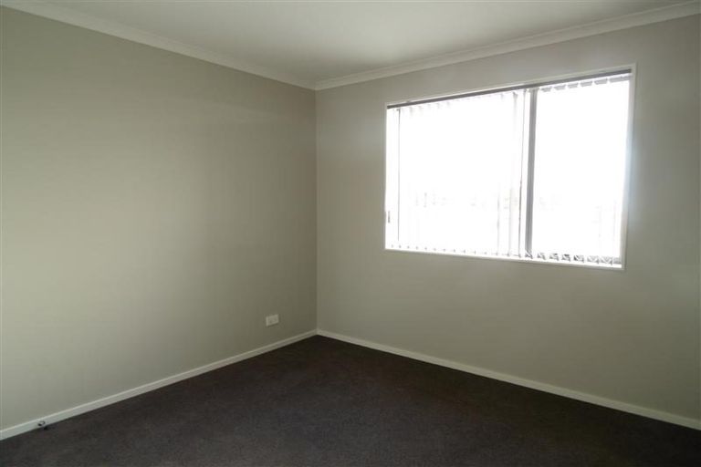 Photo of property in 14 Waiarohia Place, Hobsonville, Auckland, 0616