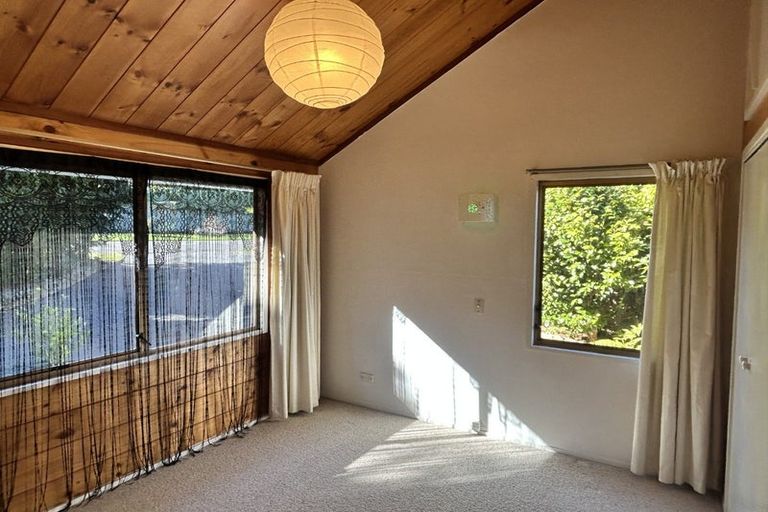 Photo of property in 104 Winara Avenue, Waikanae, 5036
