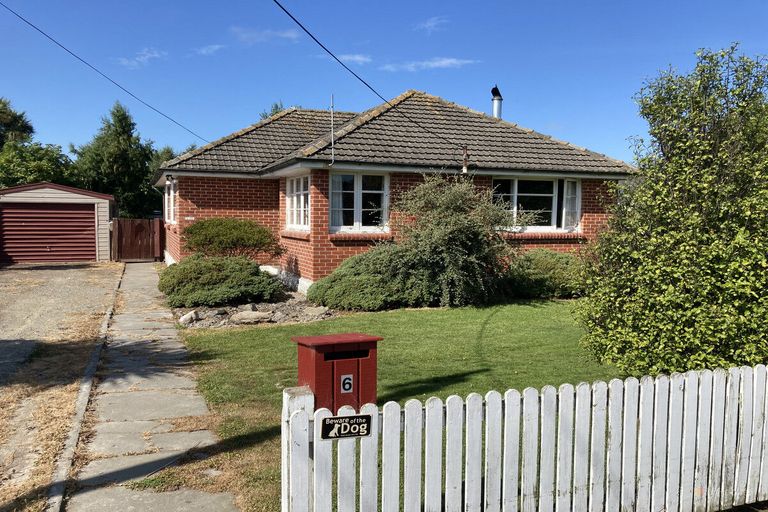 Photo of property in 6 George Street, Waimate, 7924