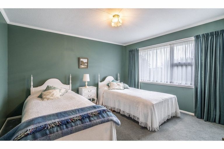 Photo of property in 98 Chelmsford Street, Windsor, Invercargill, 9810