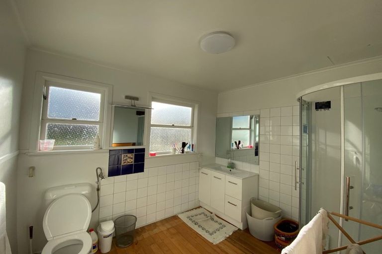Photo of property in 26 Elizabeth Drive, West Harbour, Auckland, 0618