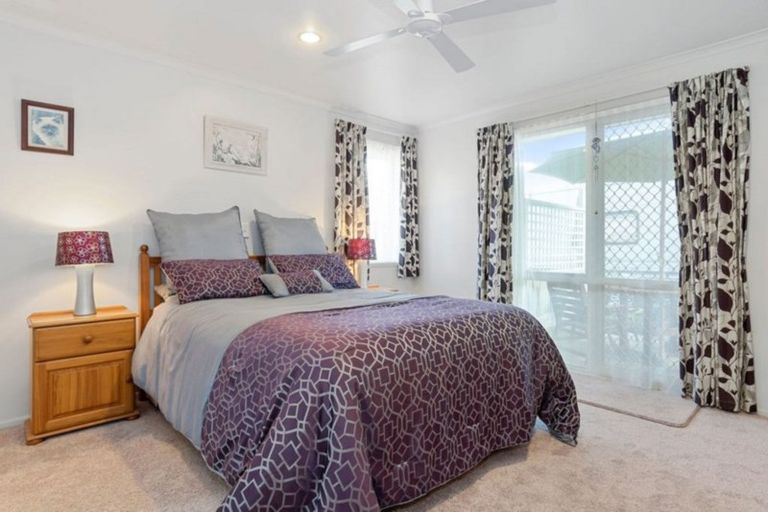 Photo of property in 48 Doncaster Drive, Papamoa Beach, Papamoa, 3118