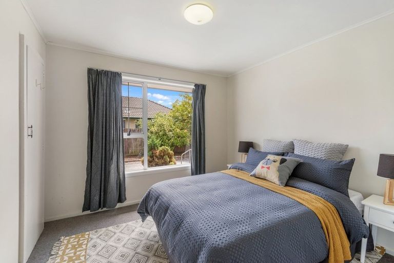 Photo of property in 472 Mairehau Road, Parklands, Christchurch, 8083