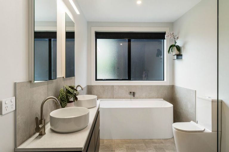 Photo of property in 2 Kohe Way, Pukekohe, 2120