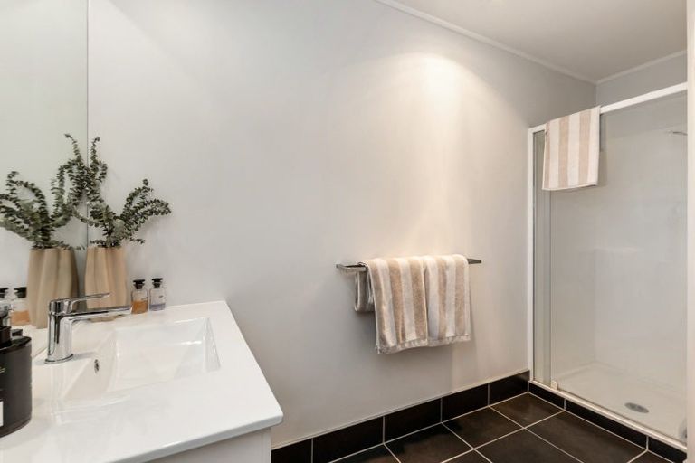 Photo of property in 341a Ostrich Farm Road, Pukekohe, 2679