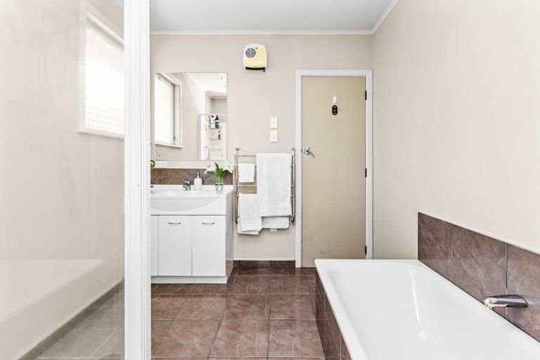 Photo of property in 20 Tokomaru Drive, Havelock North, 4130