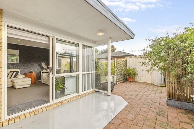 Photo of property in 14 Kentia Avenue, Mount Maunganui, 3116