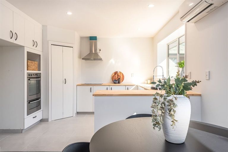 Photo of property in 45 Showgate Avenue, Sockburn, Christchurch, 8042