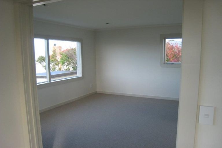 Photo of property in 81 Tiri Road, Tindalls Beach, Whangaparaoa, 0930