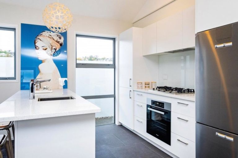 Photo of property in 5 Macaulay Street, Ahuriri, Napier, 4110