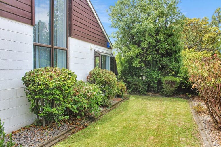 Photo of property in 346a Memorial Avenue, Burnside, Christchurch, 8053