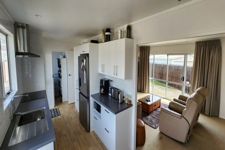 Photo of property in 37 Sunnyvale Street, Bell Block, New Plymouth, 4312