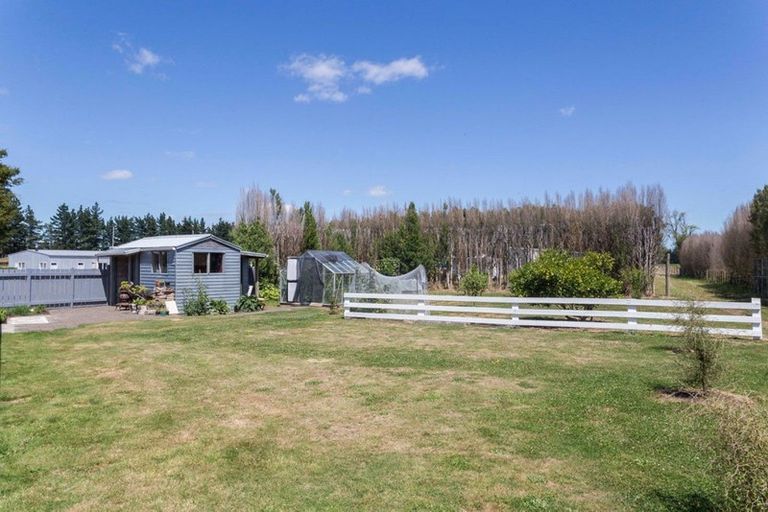 Photo of property in 47 Laws Road, Dannevirke, 4972