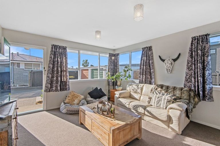 Photo of property in 4/4 Division Street, Riccarton, Christchurch, 8041