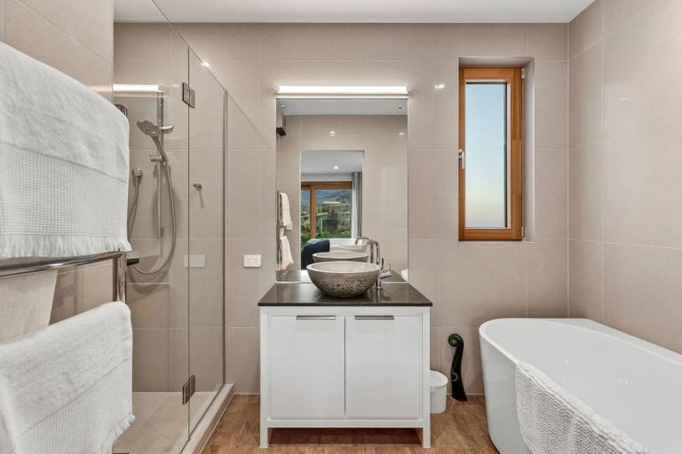 Photo of property in 112 Hall Road, Bannockburn, Cromwell, 9384