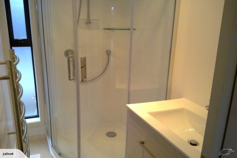 Photo of property in 1/18 Oliver Twist Avenue, Mellons Bay, Auckland, 2014