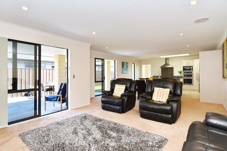 Photo of property in 53 Tutaipatu Avenue, Pegasus, 7612