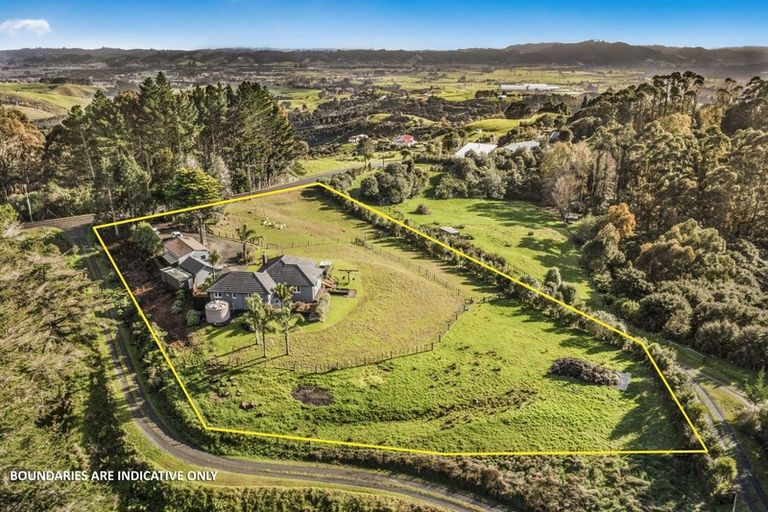 Photo of property in 54 Mcgregor Road, Clevedon, Papakura, 2582