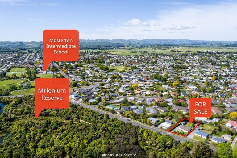 Photo of property in 37 Hillcrest Street, Solway, Masterton, 5810