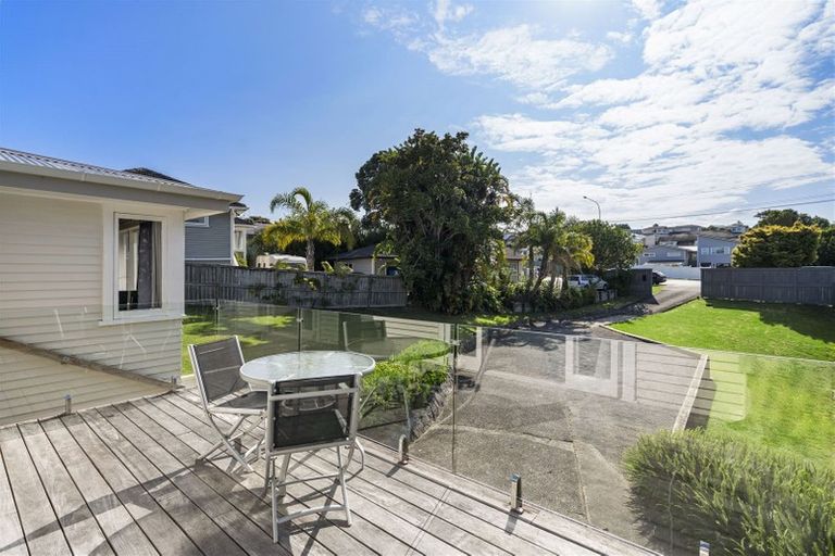 Photo of property in 4 Greville Road, Pinehill, Auckland, 0632