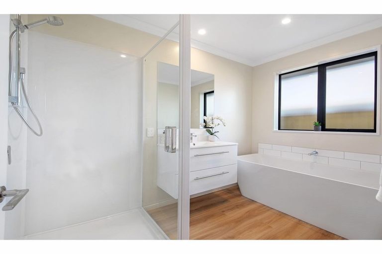 Photo of property in 22 Nathaniel Archer Street, Woodend, 7610