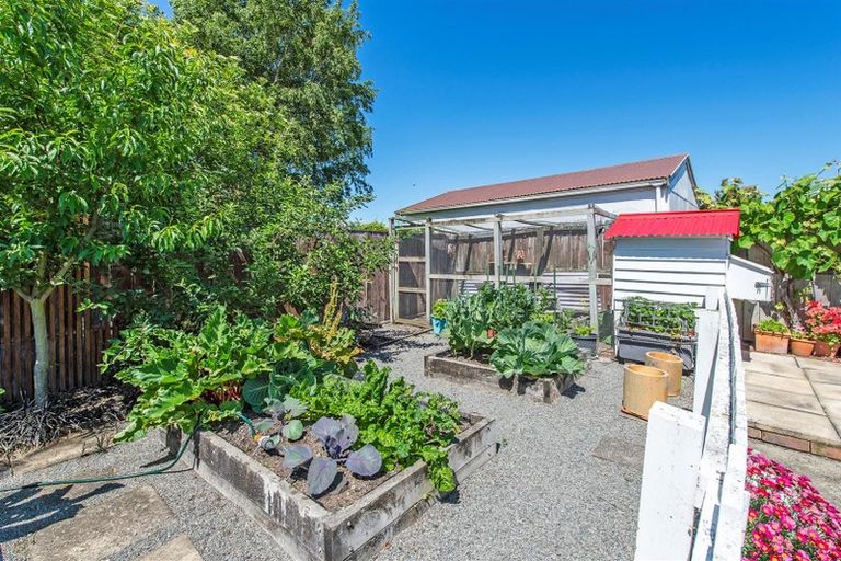 Photo of property in 98 Neville Street, Spreydon, Christchurch, 8024