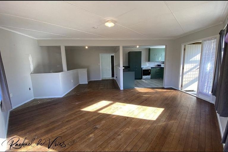 Photo of property in 4 Sea View Road, Baylys Beach, Dargaville, 0377