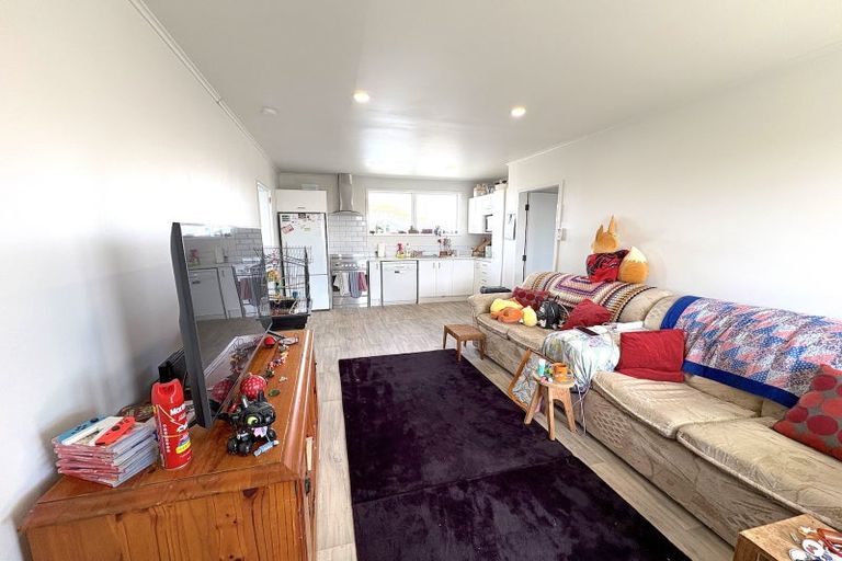 Photo of property in 1/72 Epsom Road, Sockburn, Christchurch, 8042