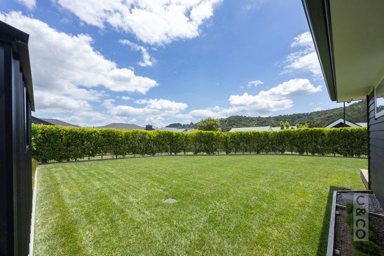 Photo of property in 31 Fruitlands Road, Kumeu, 0810