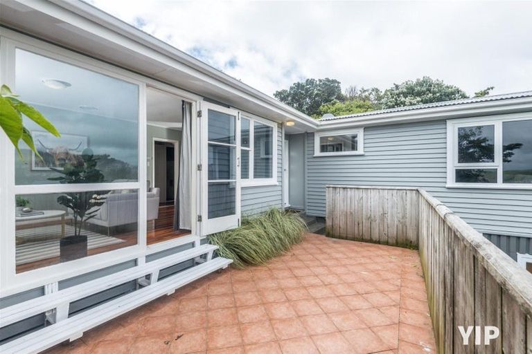 Photo of property in 41 Chesterton Street, Johnsonville, Wellington, 6037